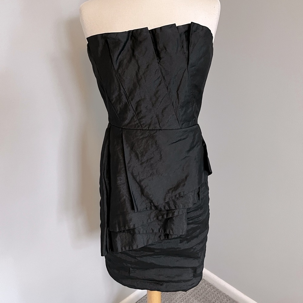 BCBGMaxAzria- Strapless Little Black Dress